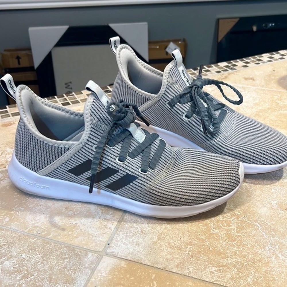 Adidas Cloudfoam Shoes-NEW WITHOUT TAGS​​